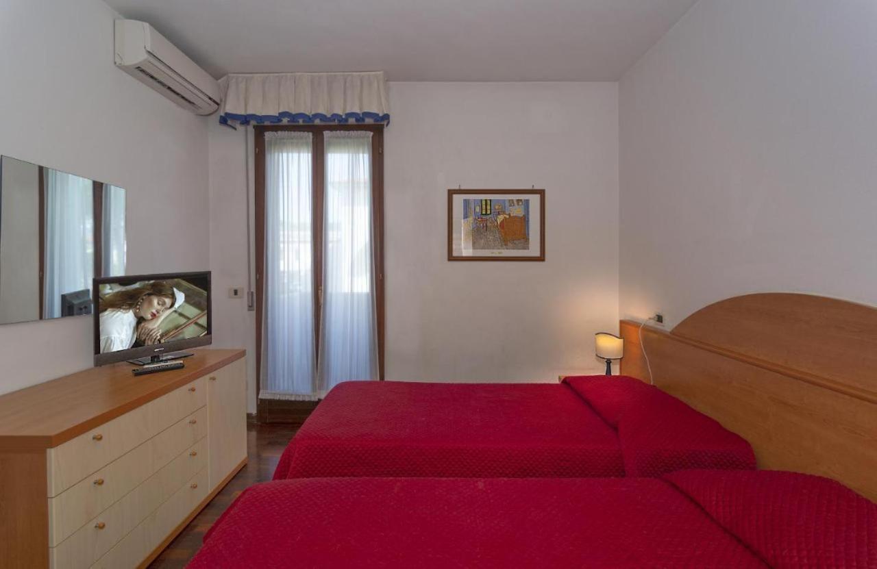 Giada Palace Apartments & Pool - Giada Palace Group Lucca Luaran gambar