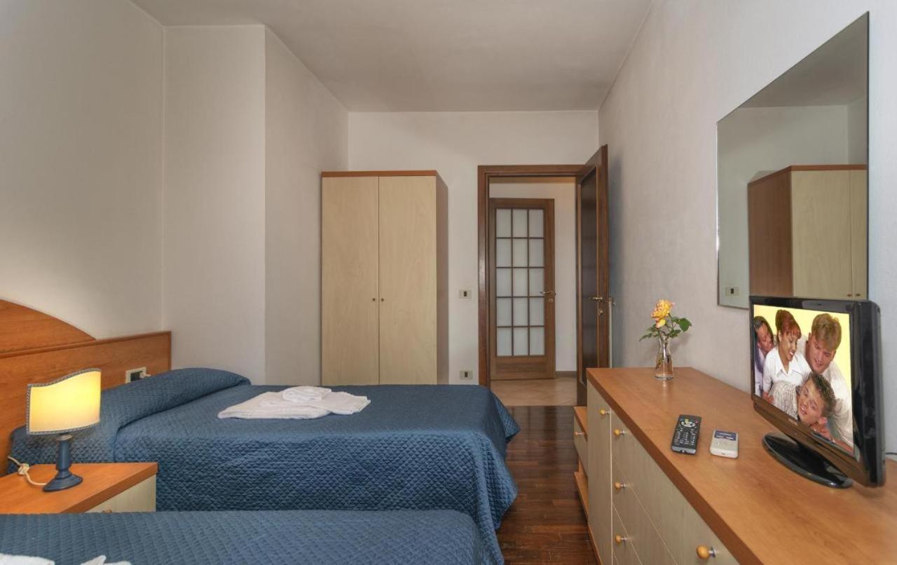 Giada Palace Apartments & Pool - Giada Palace Group Lucca Luaran gambar